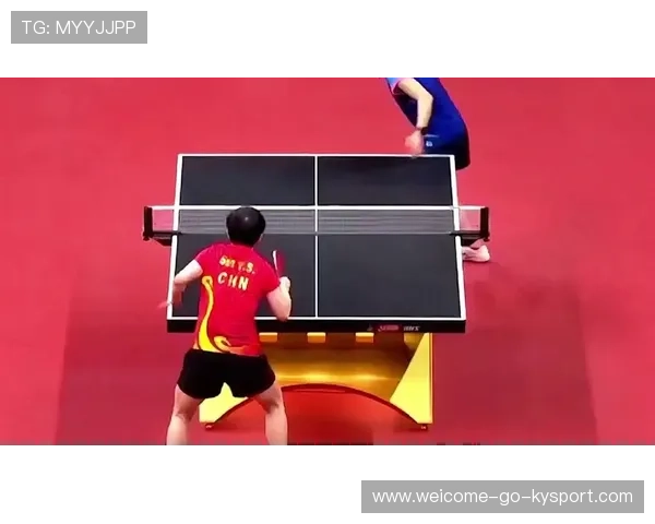 神反应!运动员“瞬间救球”场面震撼全场! 神反应!运动员“瞬间救球”场面震撼全场!