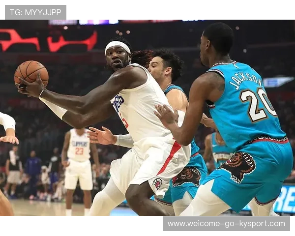 防守精准,攻守转换紧张刺激,防守时怎样造进攻犯规 防守精准,攻守转换紧张刺激,防守时怎样造进攻犯规